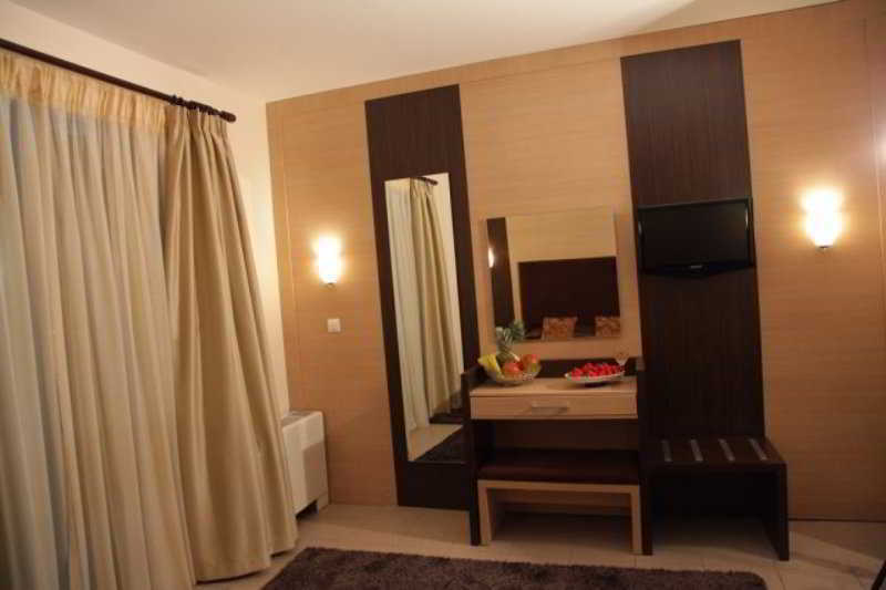 Alexander Hotel سيرس المظهر الخارجي الصورة