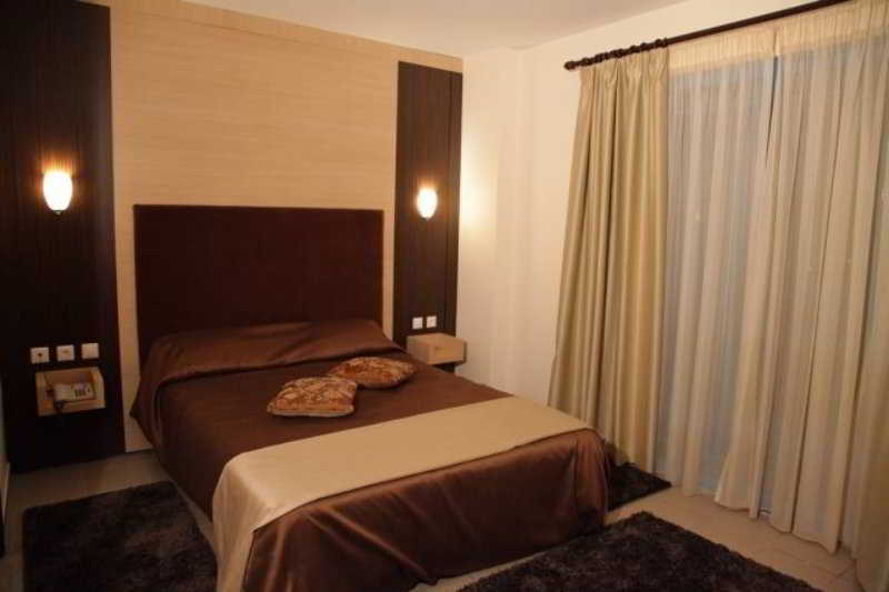 Alexander Hotel سيرس المظهر الخارجي الصورة