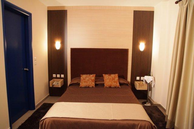 Alexander Hotel سيرس المظهر الخارجي الصورة