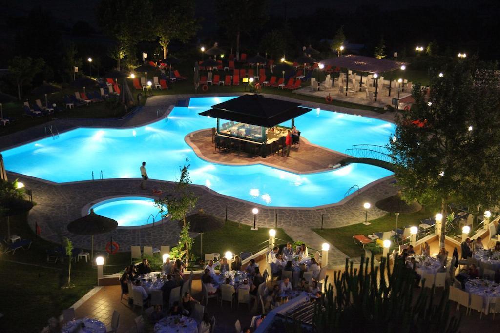 Alexander Hotel سيرس المظهر الخارجي الصورة